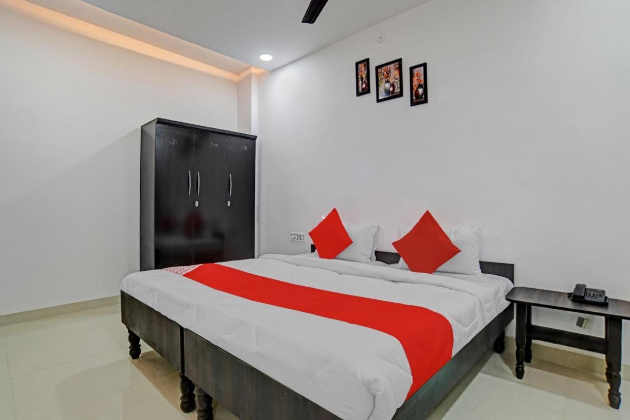 Oyo Flagship Hotel Rudraksh Inn Ιντόρ Εξωτερικό φωτογραφία